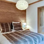 T3 Contemporain Avec Balcon Et Parking à - Fr-1-562-30 Appartement *
