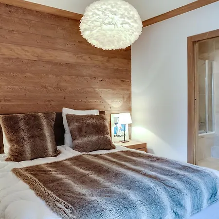 T3 Contemporain Avec Balcon Et Parking A - Fr-1-562-30 *