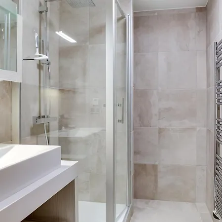 Apartamento T3 Contemporain Avec Balcon Et Parking A - Fr-1-562-30 Courchevel